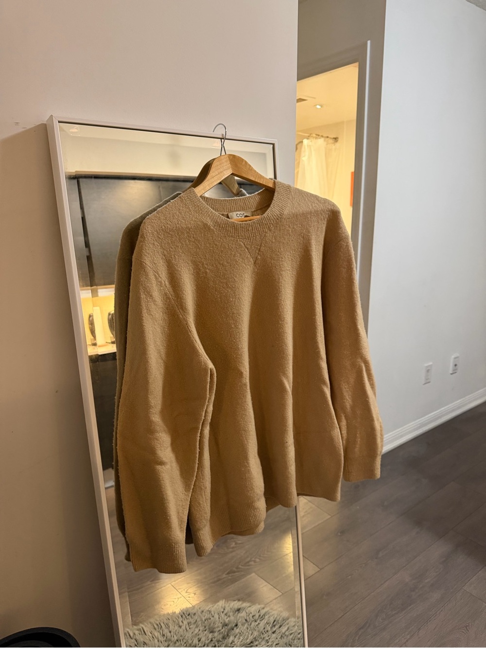 COS Men's Crewneck Sweater - Camel Beige